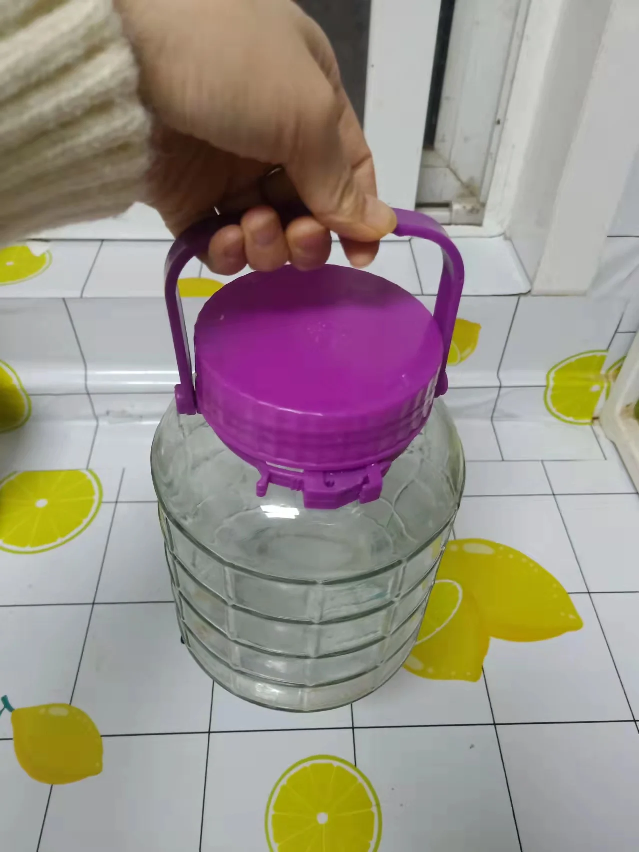 1L 2L 3L 5L 8L 10L 15L 20L стеклянный ферментационный домашний винный маринованный кувшин с красной и фиолетовой ручкой