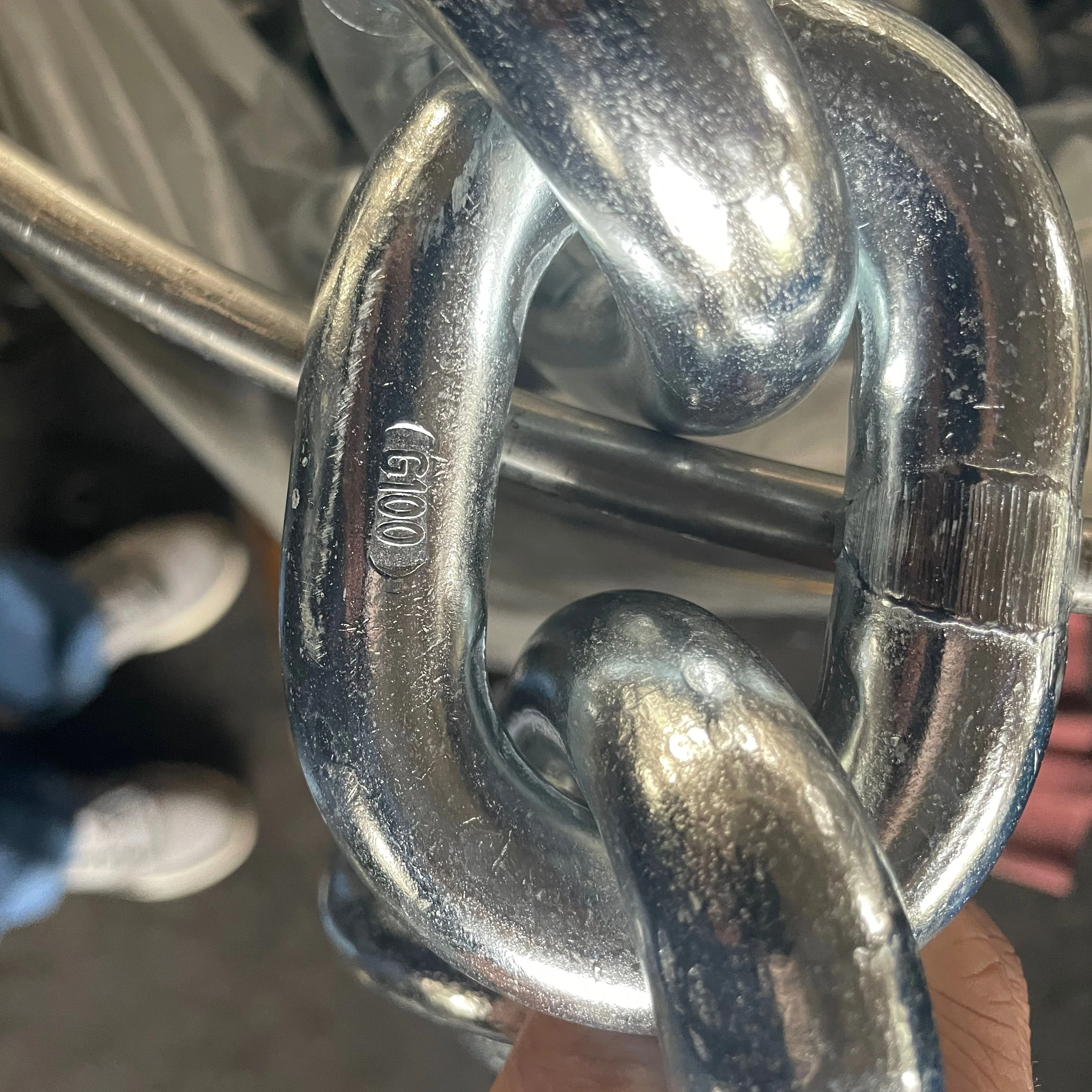 Galvanized G100 Steel and Alloy Short Link Lifting Chain DIN EN818-2 Compliant 8mm Size Welded Structure