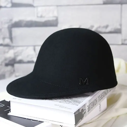 Equestrian cap Helmut Summer Panama Hat Sun Paper Straw Beach Fedora Hat Men Women Suede Fabric Fedora Caps Classical Panama Hat