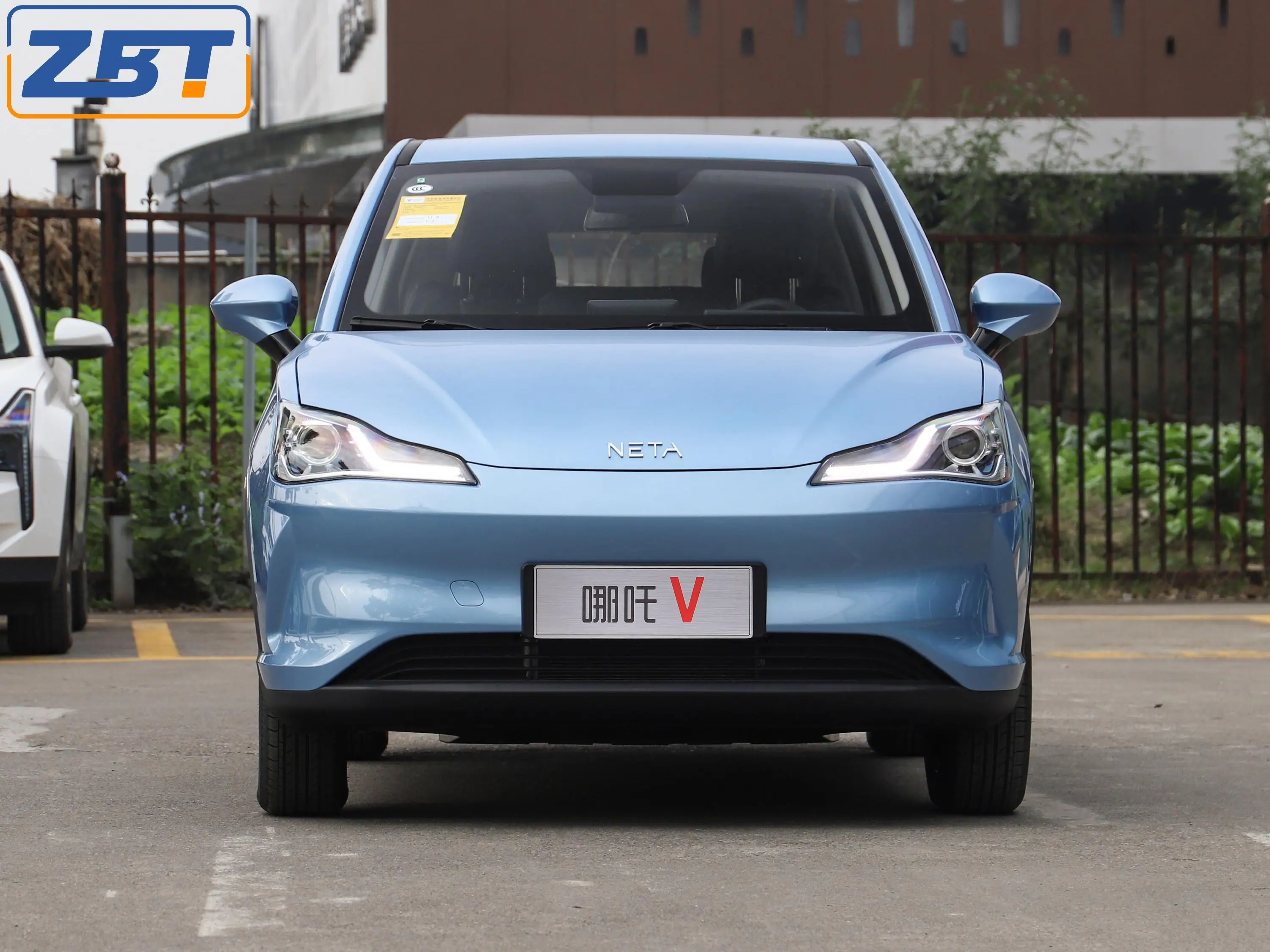  Недорогой внедорожник NETA V smart city 4 seater 5 doors ev car 4x2 2wd mini SUV super coupe для