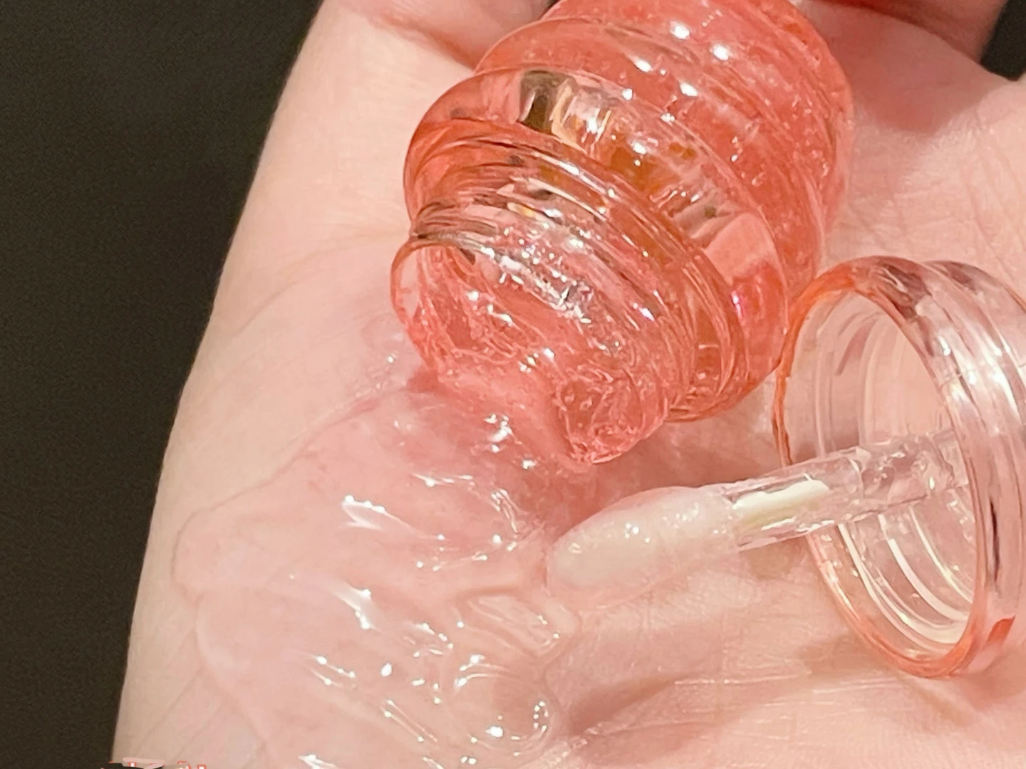 New Arrival Private Label Little Honey Pot Makeup Cosmetic  Liquid Lip Balm Lip Moisturizing Makeup With Your Logo Lip Oil