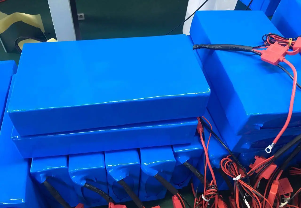 Approval CE/RoHS Lifepo4 batteries pack 12V 20ah lifepo4 rechargeable batteries lifepo4 12V 12ah