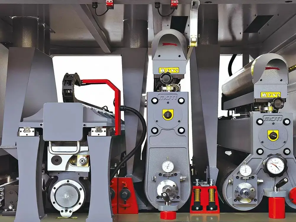 Automatic Plywood Solid Wood Wide Belt Planer Sander Machine with Spiral Cutter