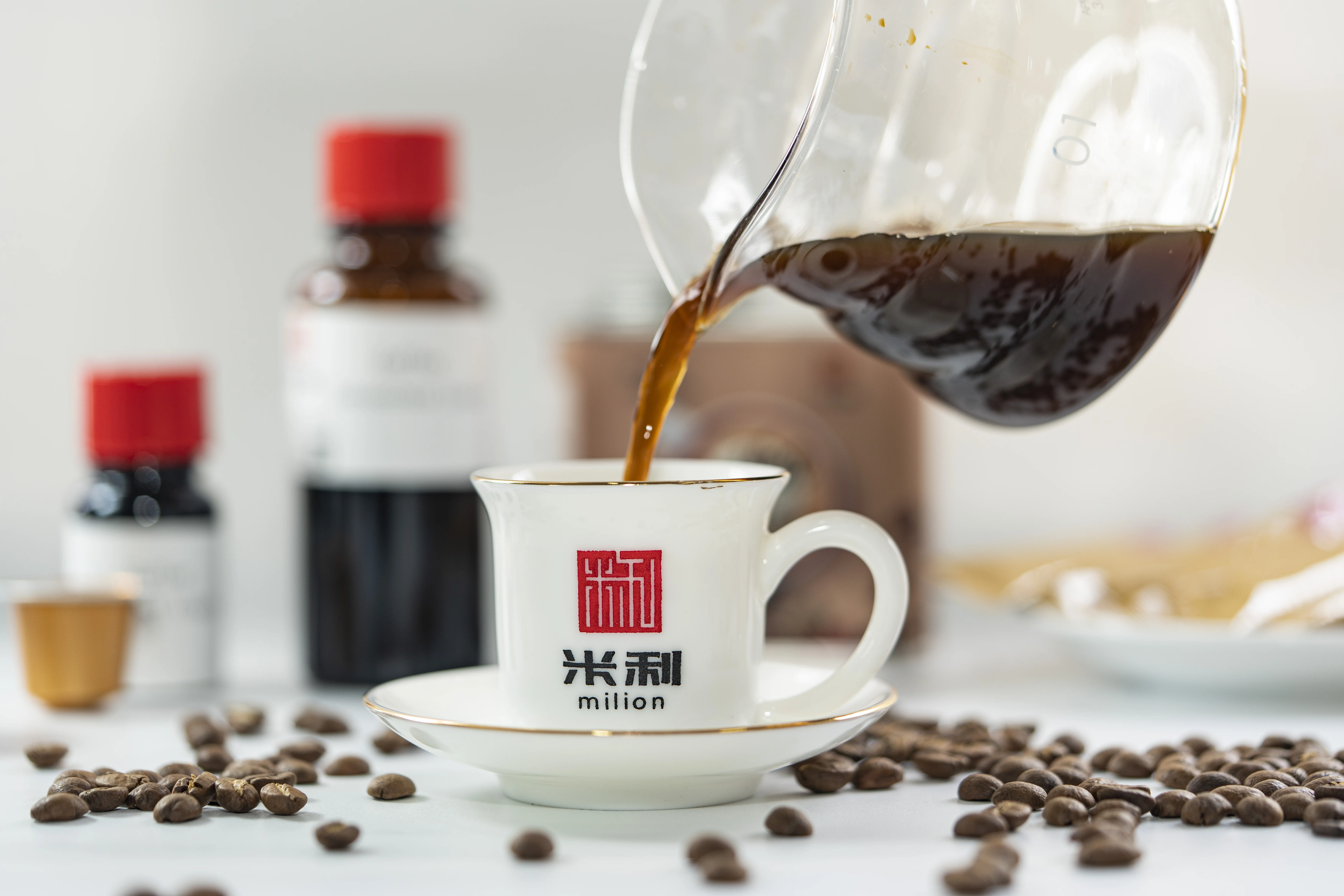 Высококачественный кофейный концентрат Арабика в зернах Nuatty ароматизированный карамелизированный пакет для упаковки пищевой растворимый кофе 20 кг