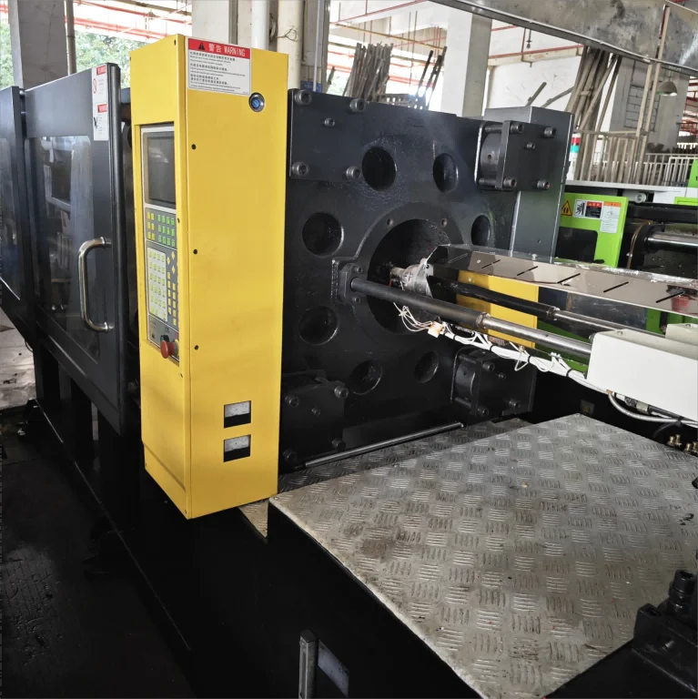 Horizontal Borche 260 ton Small Injection Molding Machine Plastic Moulding Machine  BS260 Injection Molding Machine