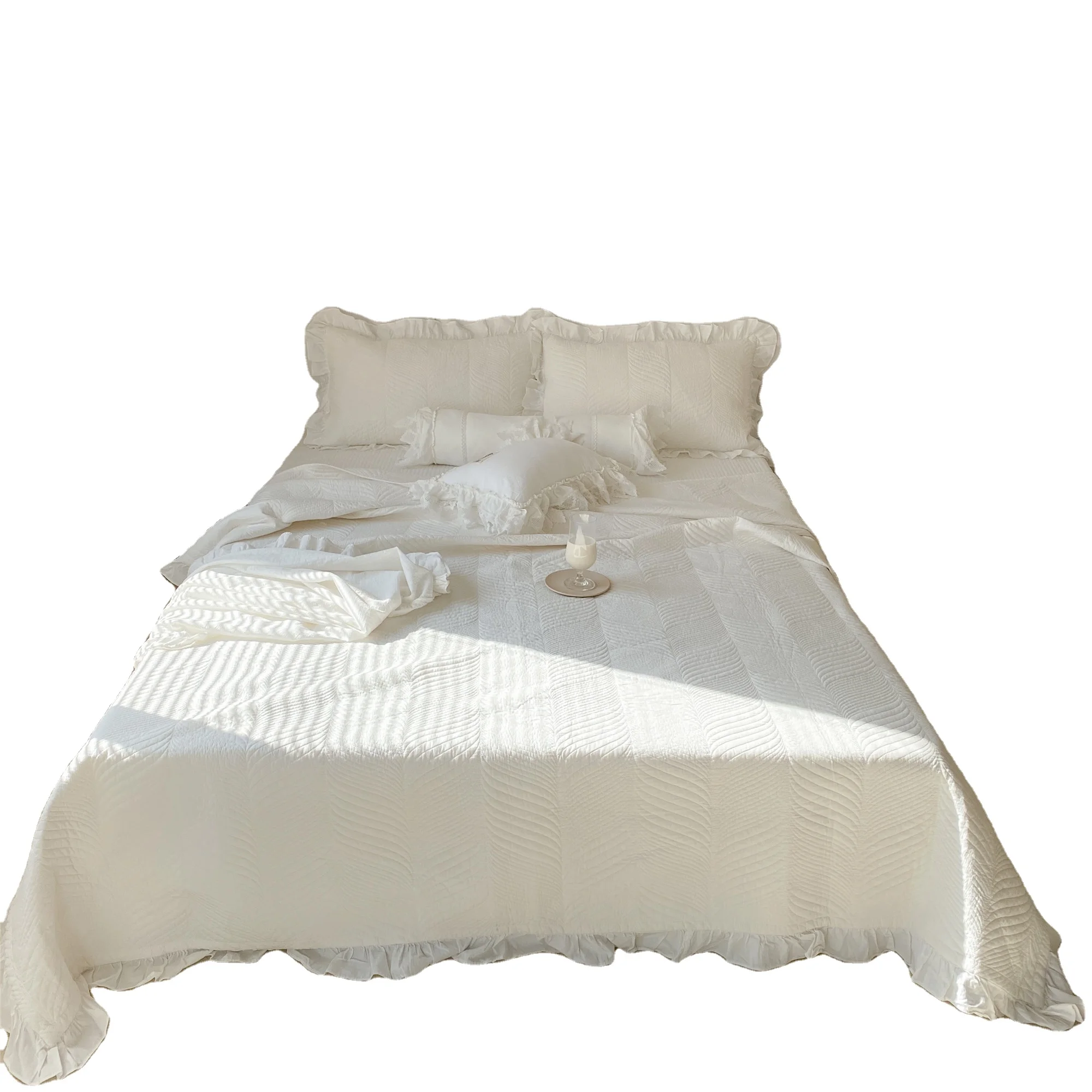 Cross-border Platform for Foreign Trade Bedding Products Hot-selling Three-piece Quilted Bed Sheet Set with Ruffled Embroidered