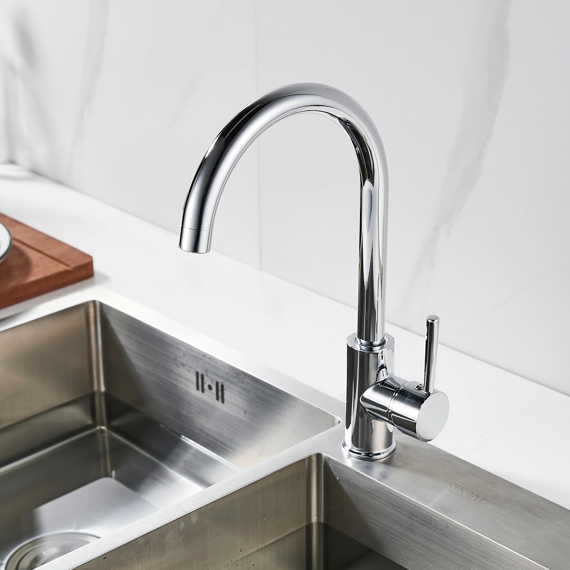 Momali best modern kitchen faucet single handle free adjustment of hot and cold water kitchen faucet set mixer sink tap