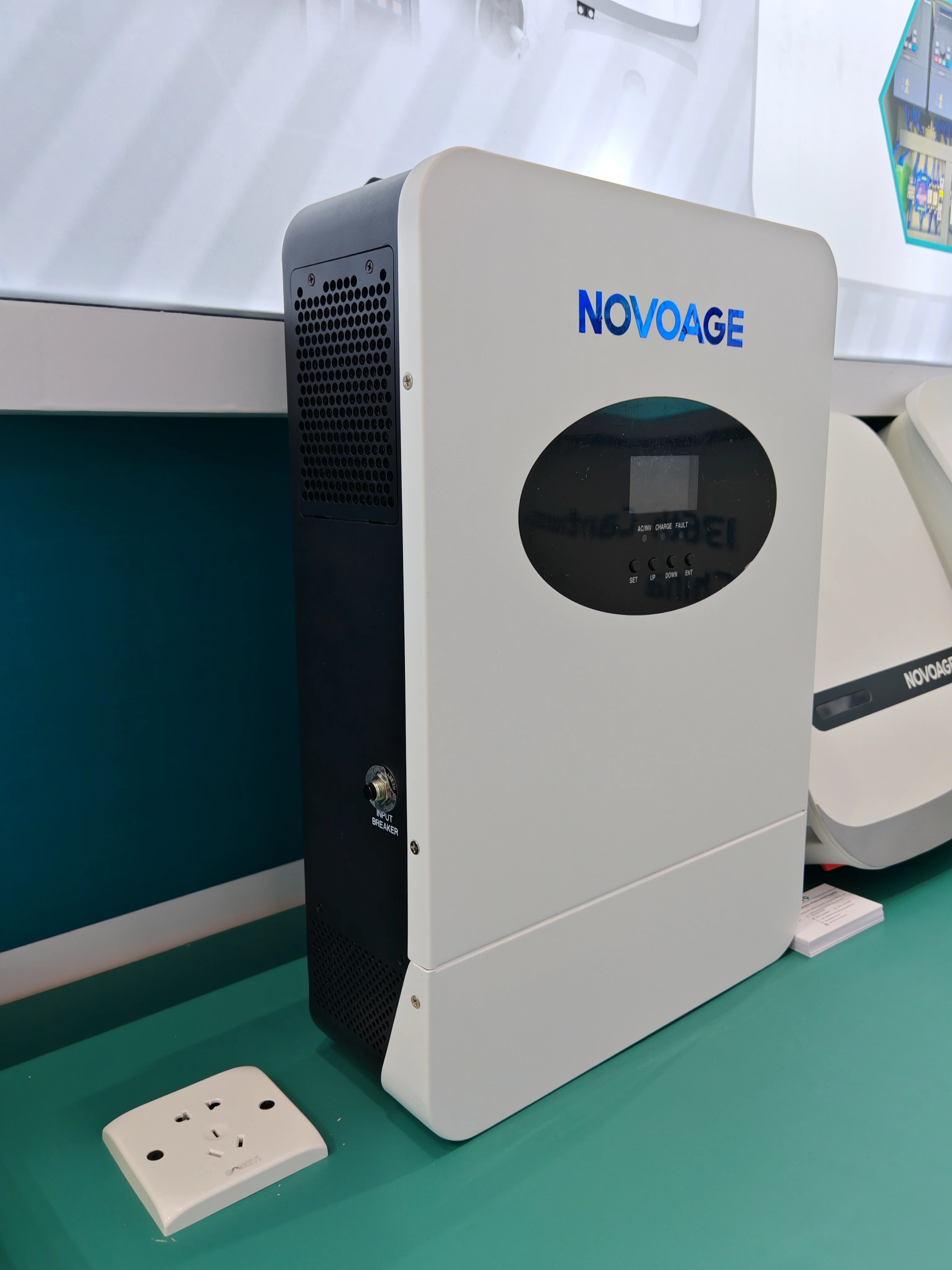 3KW Offf-Grid Solar System Support Lithium-ion/Lead-acid Pure Sine Wave Mppt home  Inverters For Solar Energy System