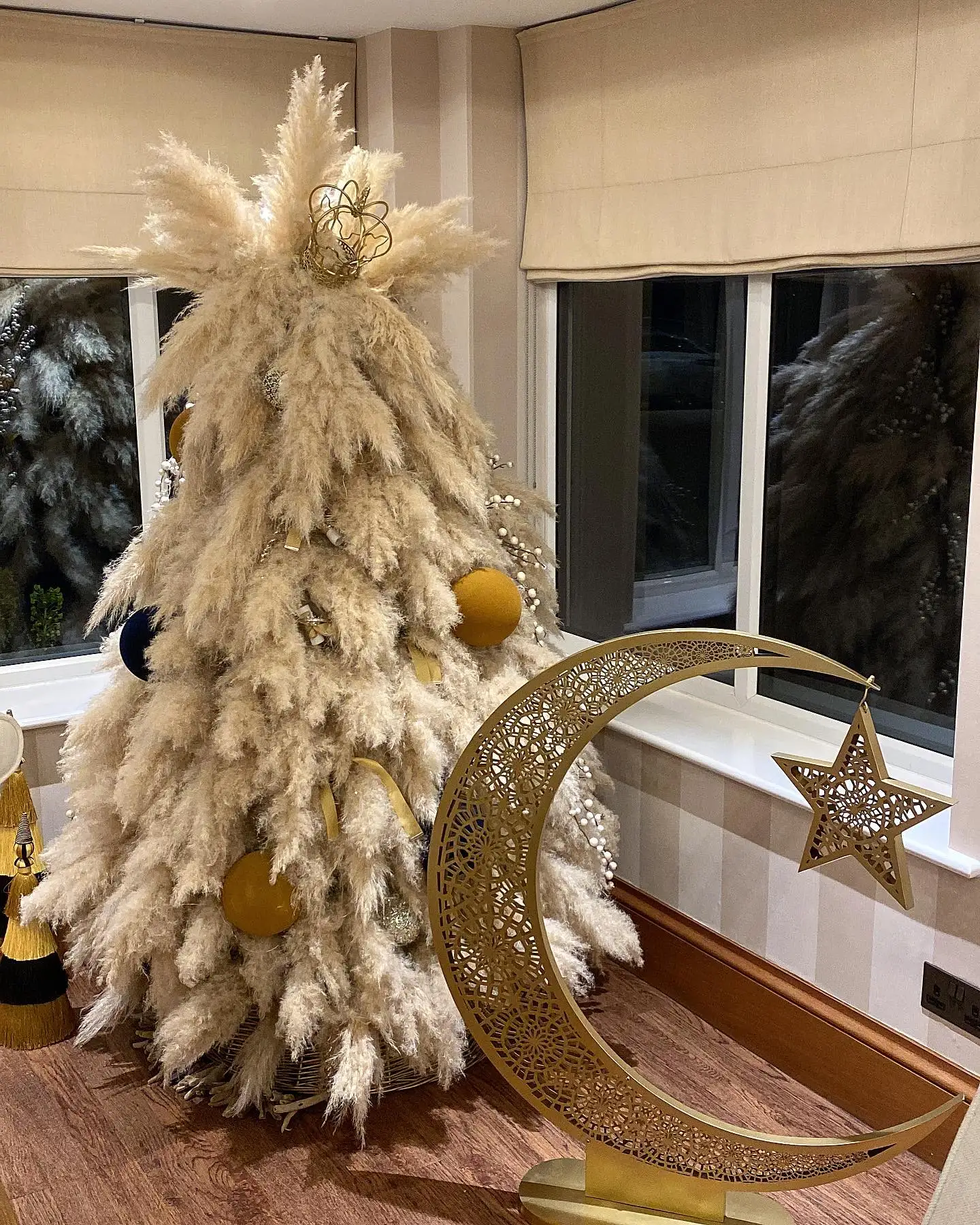 B0484 indoor home decor natural pampas christmas trees fake pampas artificial large pampas grass tree for Christmas tree