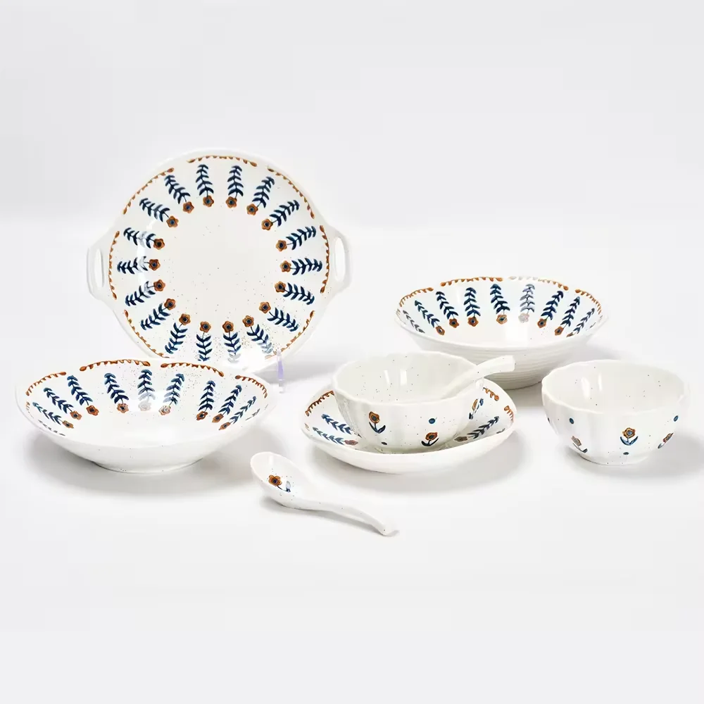 The Easter party offers simple home and kitchen sets with floral pattern ceramic cutlery