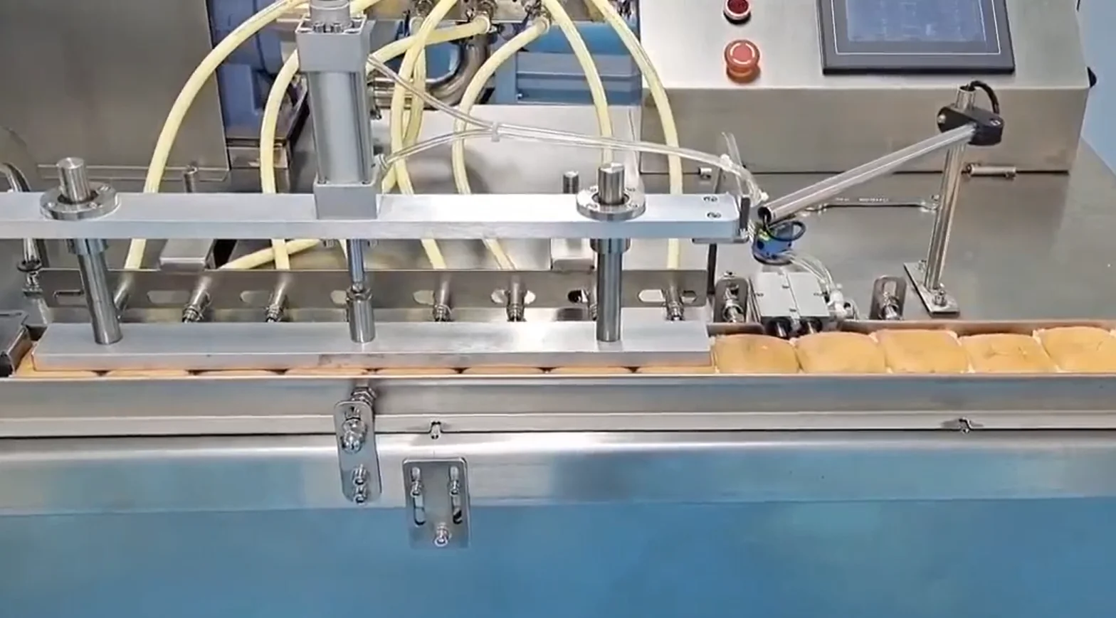 Automatic Cupcake Injection Machine Bread Blueberry sauce filling mayonnaise Injecting Machine