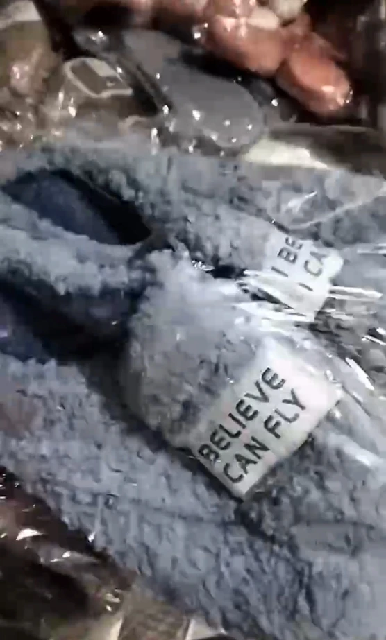 Bulk Winter Warm Cotton Slippers  Shoes Wholesale  Bales inventory shoes stock tail Slippers