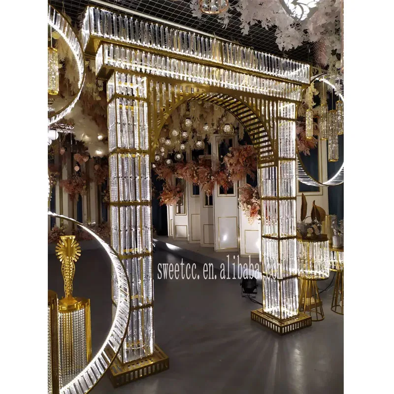 2020 New Design Crystal Wedding Background Gold Wedding Backdrop for  Wedding Stage Decoration
