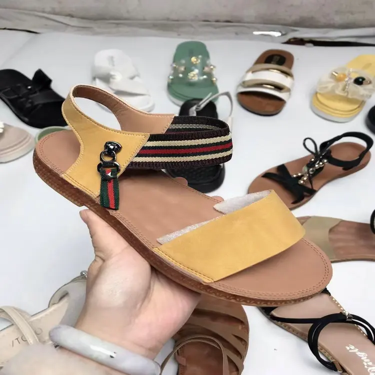 2.95 Dollars GYX001 Ready Stock High Good Quality Girls And Women Dress Shoes With Many Styles