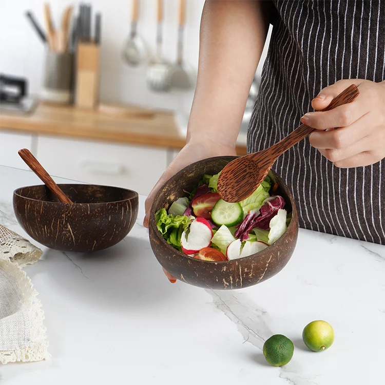 coconut bowls with dark spoons coconut shell bowls set for family Vietnam coconut bowl wholesale