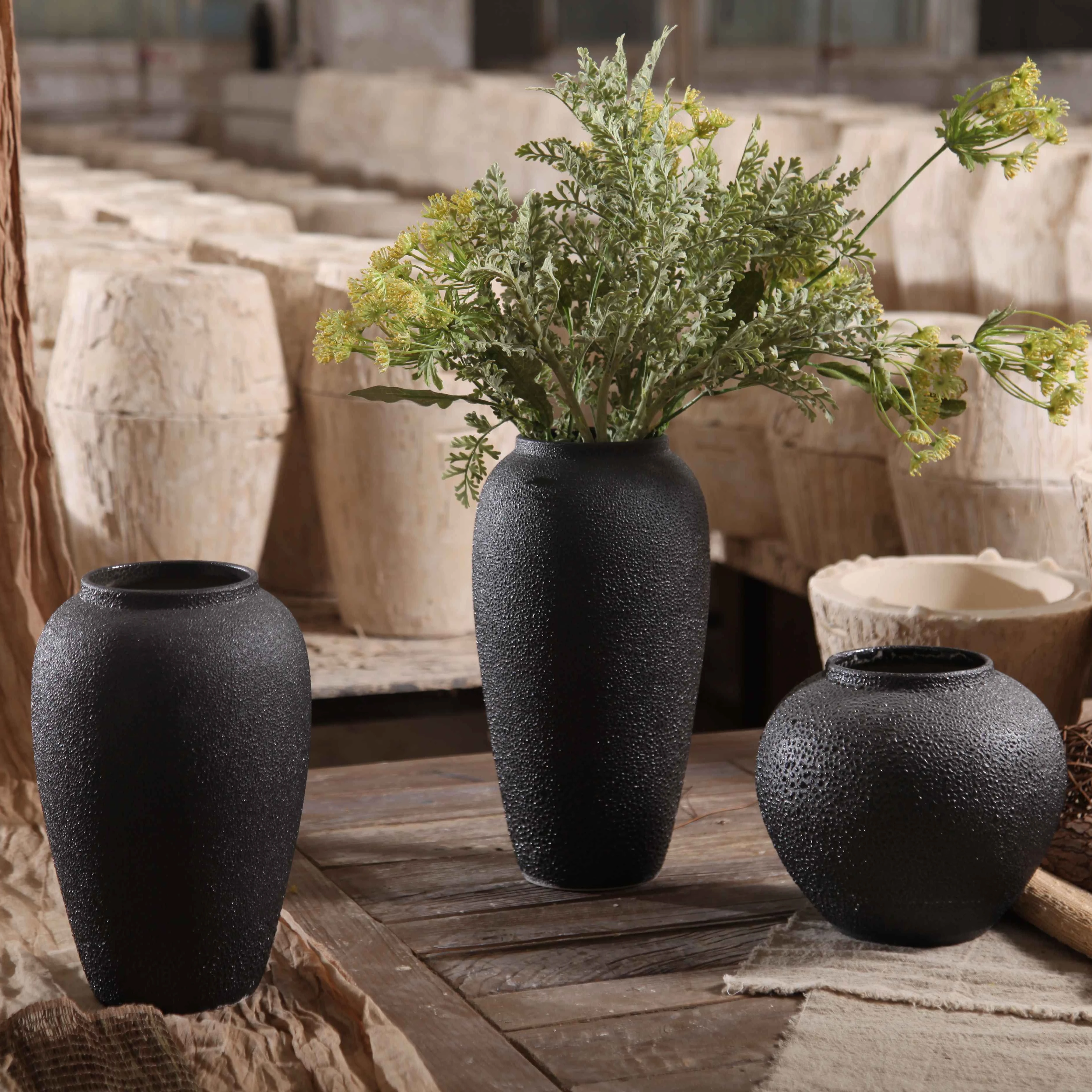 Rustic antique minimalist home decor vase set matte black round shape hand-painted ceramic flower vase