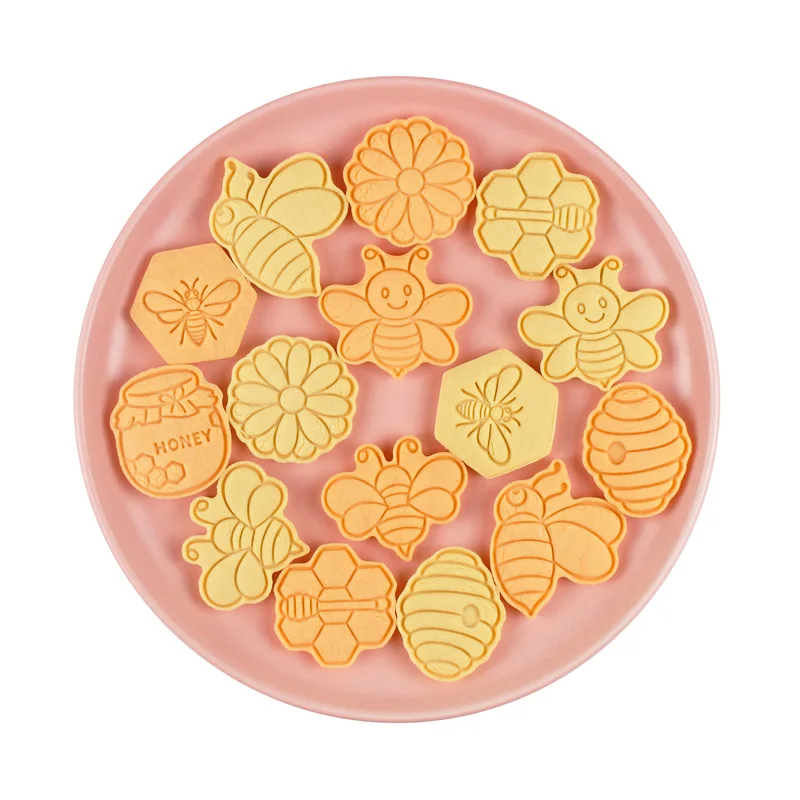 8Pcs/Set 3D Handmade Bee Honey Pot Honeybee Biscuit Molds Kitchen DIY Cake Baking Tools Bee Cookie Cutters Set