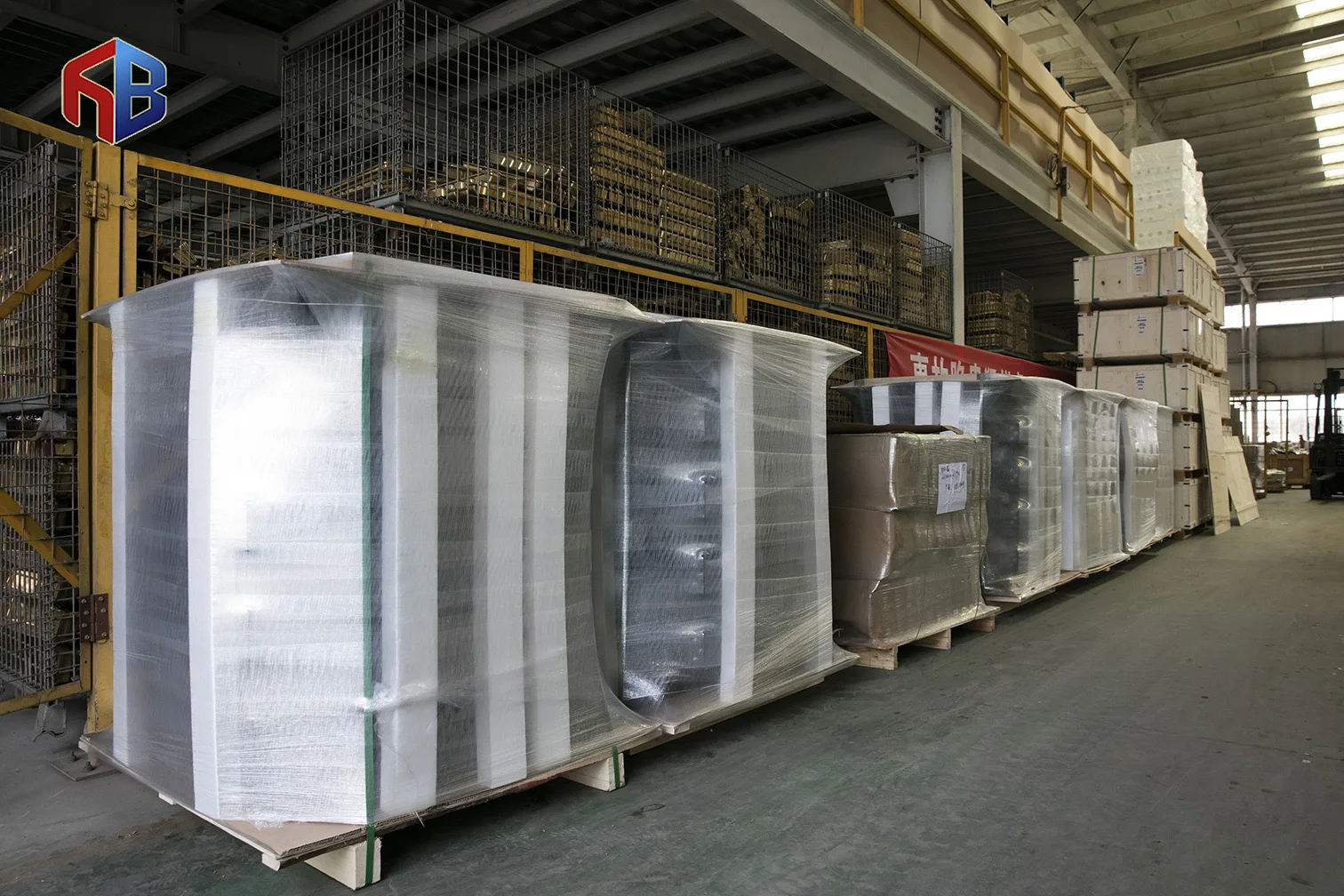 Radiator Engine cooling system 1326966/1617340/1617341/1364465/1858772/1858774 for DAF XF95 truck radiator