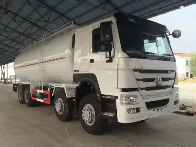 Лучшая цена Sinotruk Howo 12 колес 30 кубических сыпучий порошок цемента