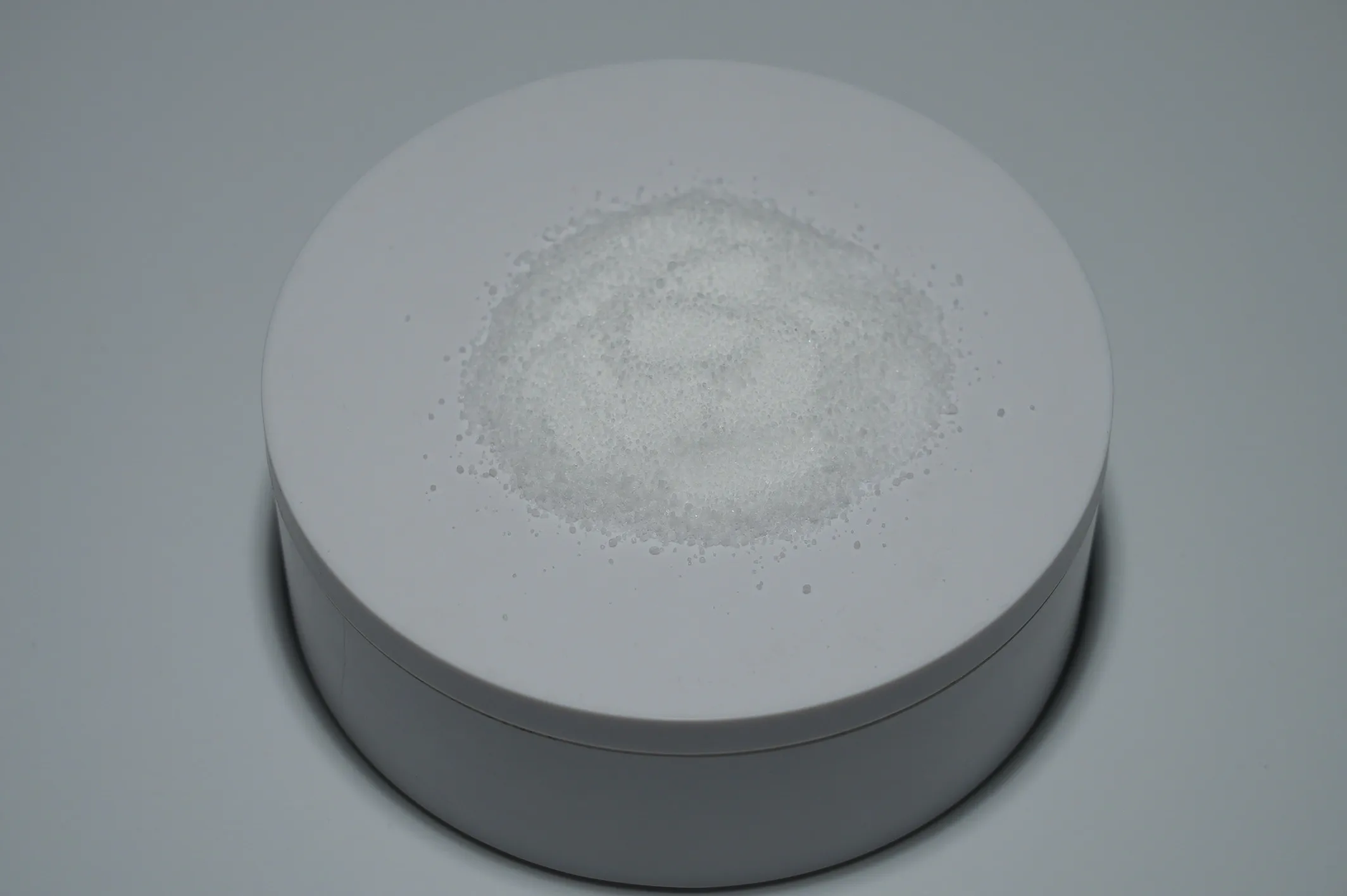 High quality and low price Ammonium Chloride Powder/ Granular 99.5%