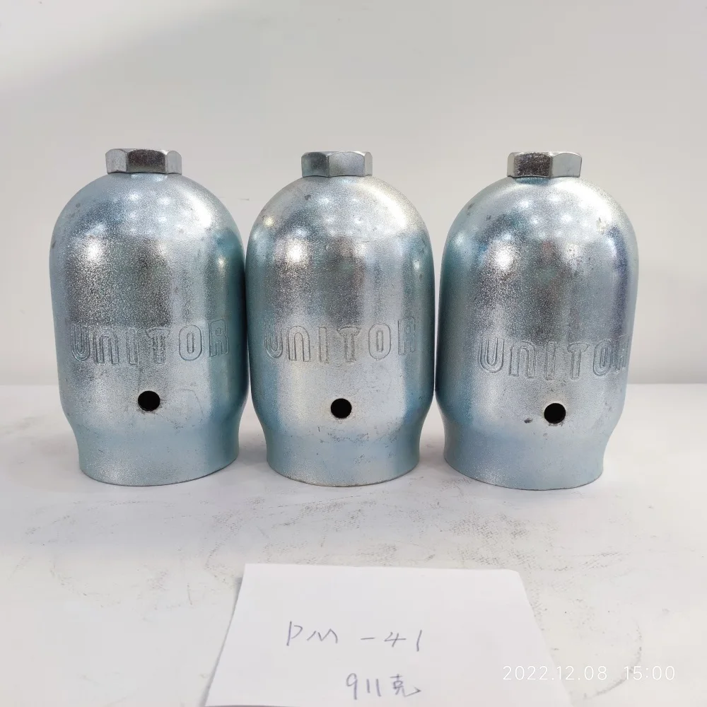 China Factory Good Quality Cylinder Valve Cap Gas Cylinder Cap Steel Cylinder Cap