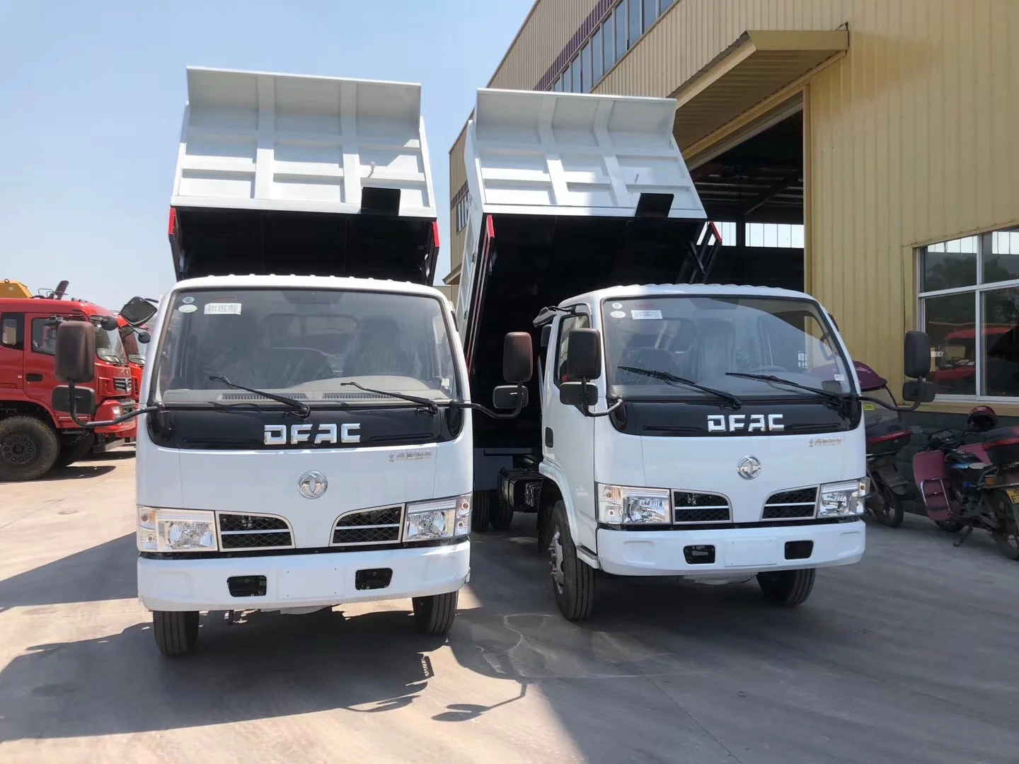 
right hand drive or left hand drive straight lifitng cylinder 4x2 4x4 3 tonne to 4 tonne 5 tonne dumper Truck 