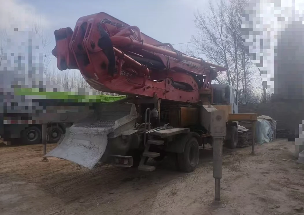 17 year Sany  37 meter second-hand concrete pump truck with maximum horizontal conveying distance of 33 meters