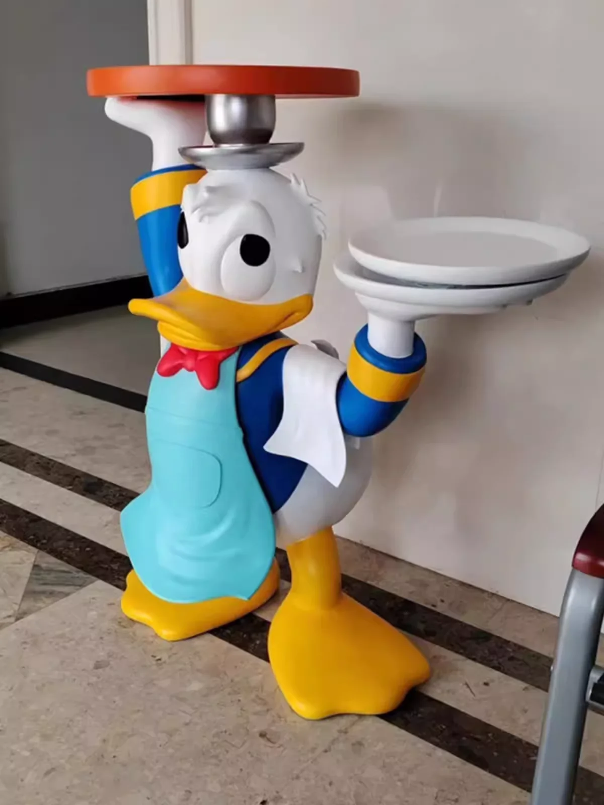 Donald Duck Resin Sculpture Interior Decoration Collection Fiberglass Sculpture