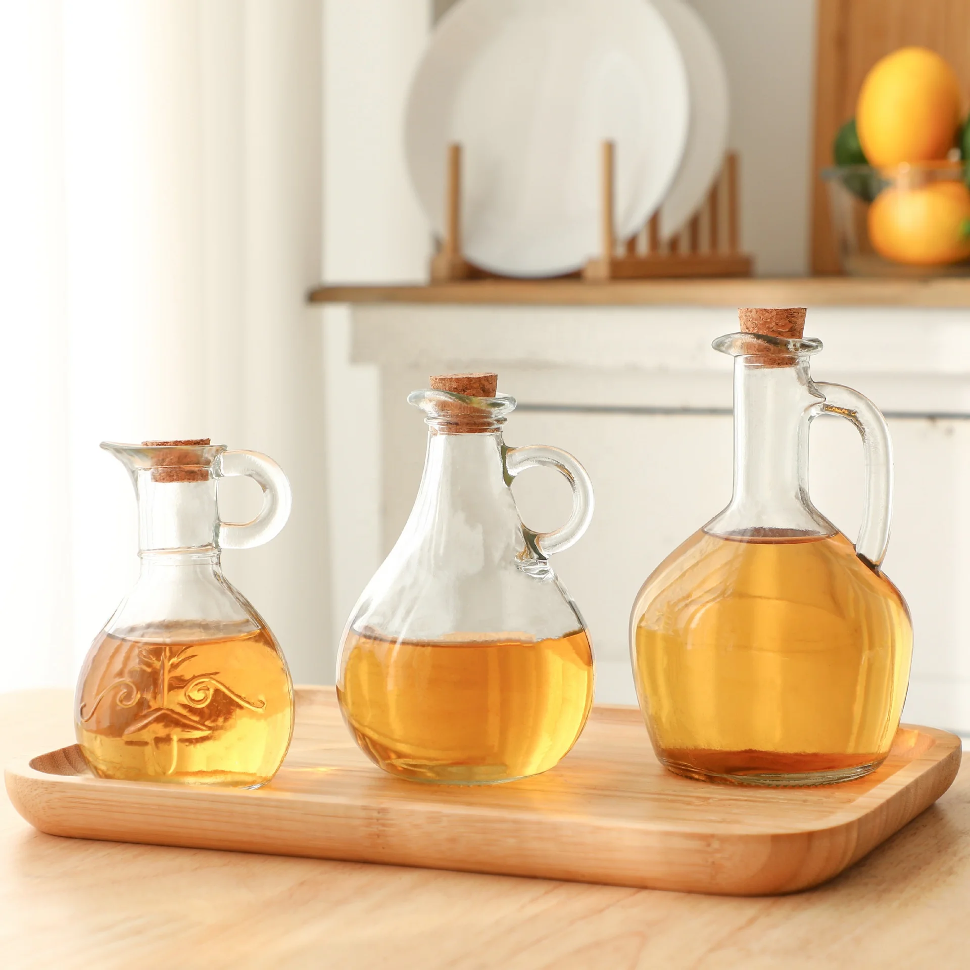 Food Grade Oil Glass Bottle With Pouring Spout Table Oil Bottle Soy Sauce Vinegar Glass Oiler With Cork Lid