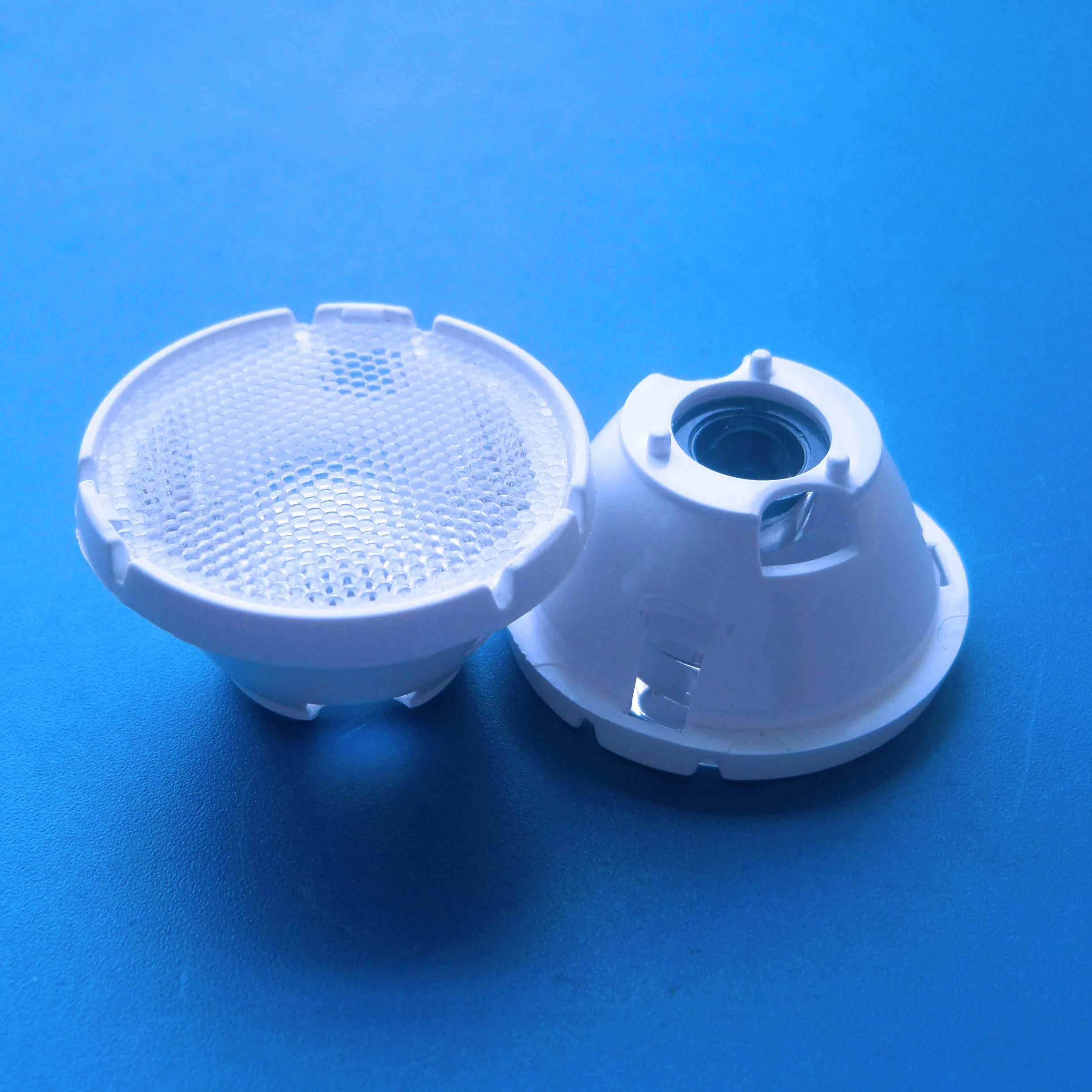 Hot 60degree diameter 32.5mm Led lens for XHP70 XHP50 XML 4040 5050 7070 LEDs HX-HCVT-60L