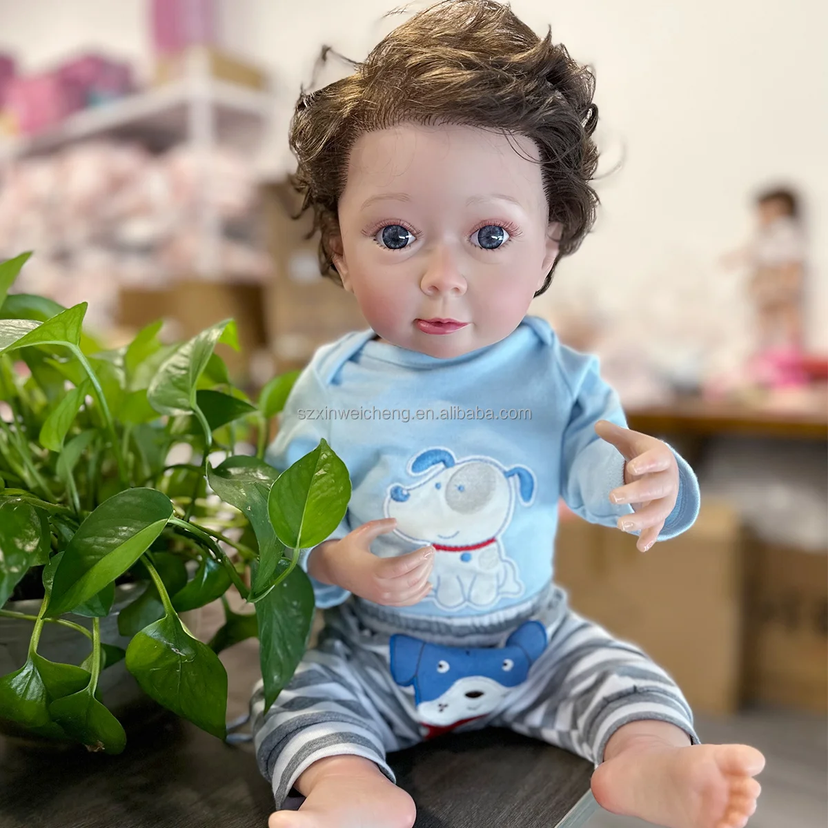 New Arrival Lifelike Reborn Baby Dolls 22Inch Handmade Realistic Newborn Girl in Soft Vinyl and Weightd Body