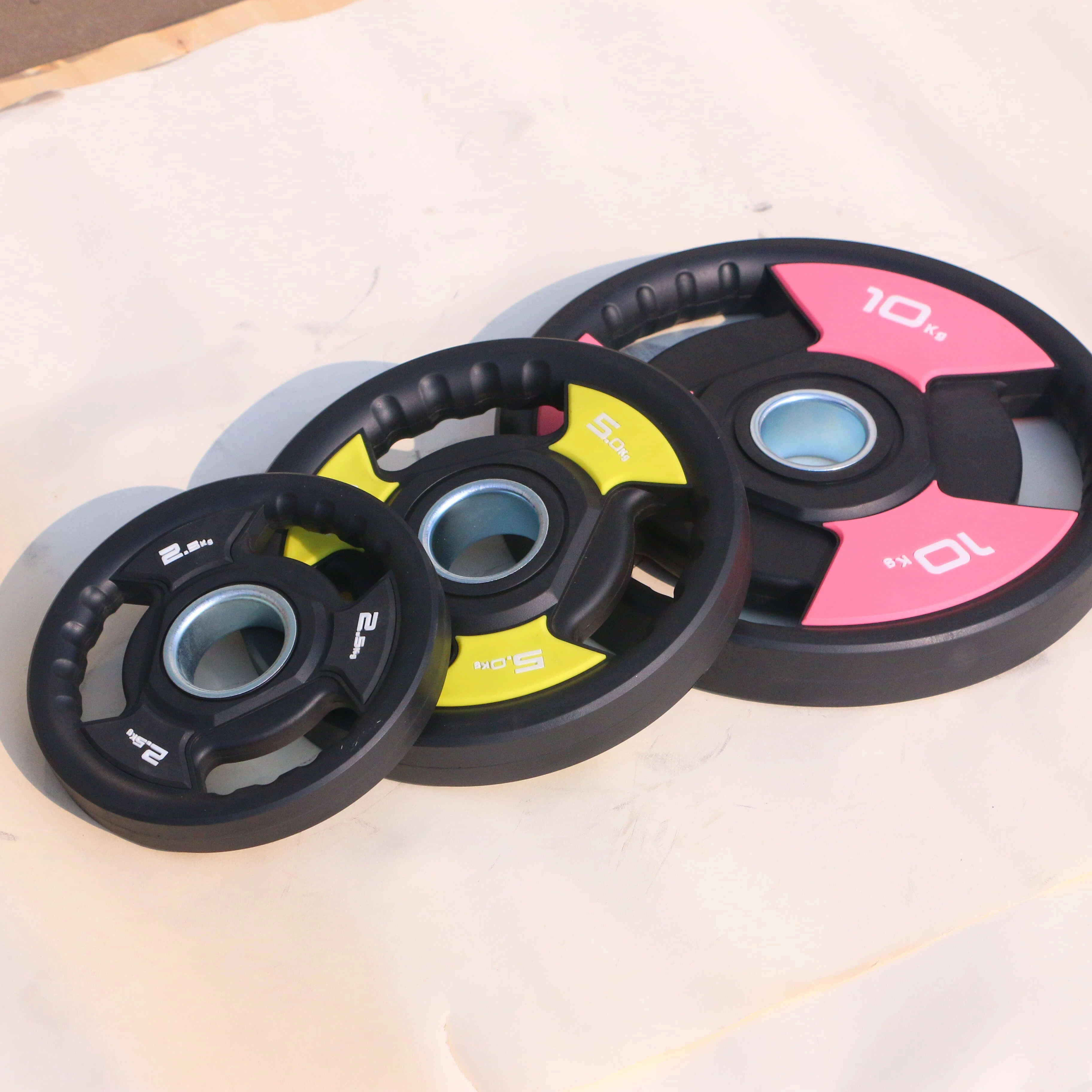 Factory Wholesale Custom Logo Black Hand-held Fitness Rubber PVC PU Coated Weight Plate for Strength Training