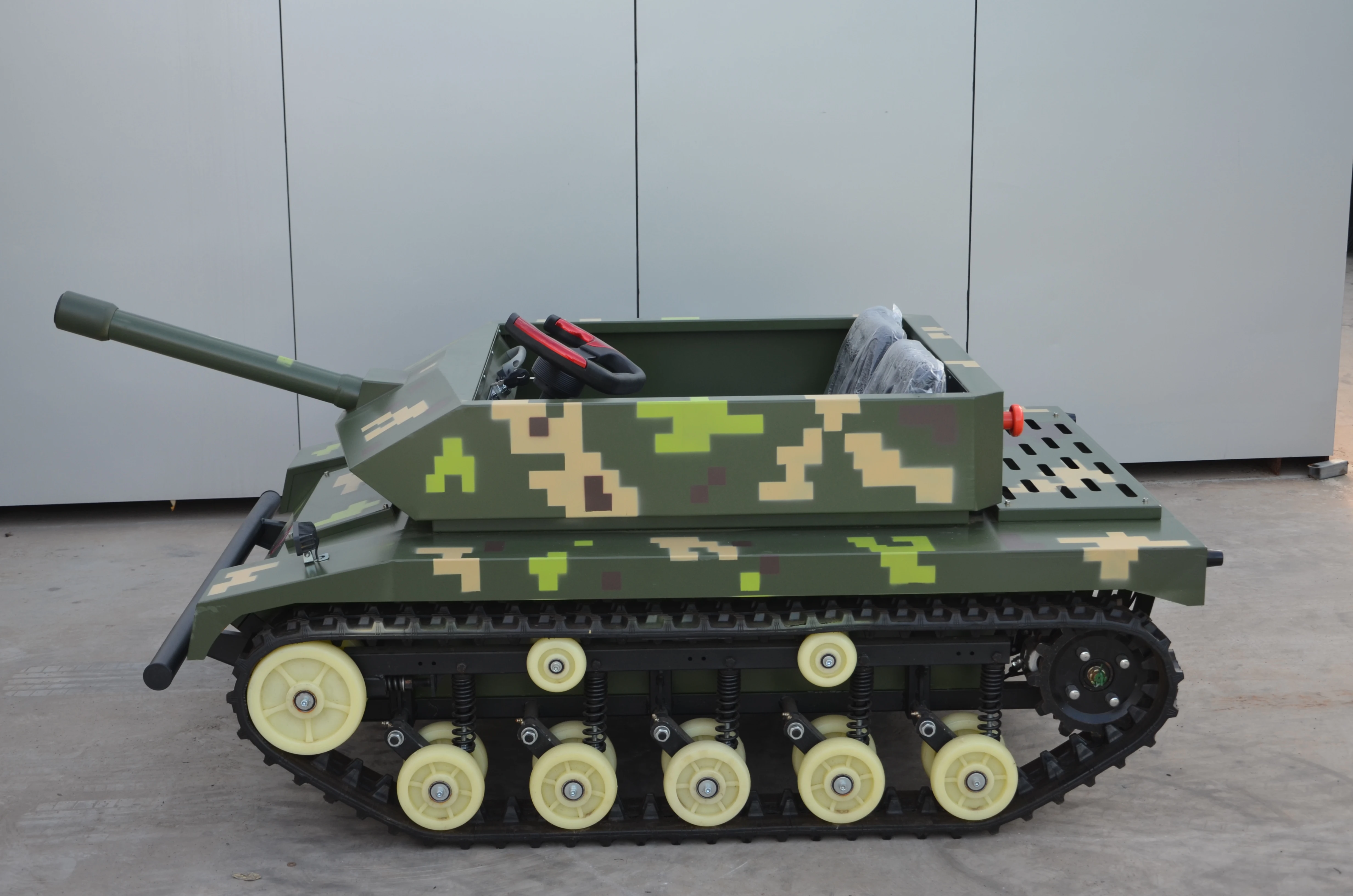 Factory Custom Commercial Use Go Karts Crawler Tanks for Two People Playground Equipment