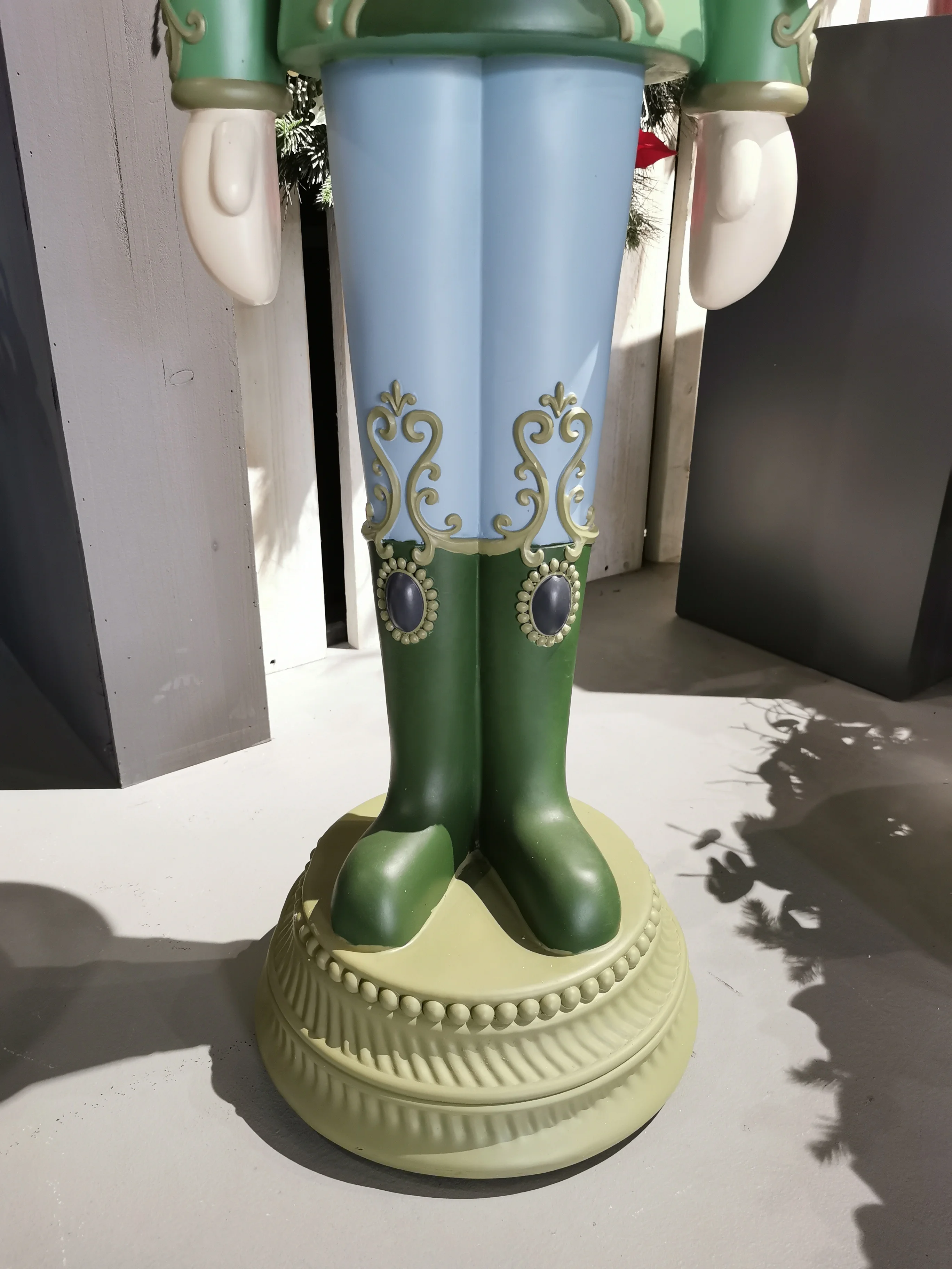 6ft Fibreglass Nutcracker Props/ Nutcracker Soldier 6 ft Christmas Ornament/ Christmas Nutcracker Soldier Statue