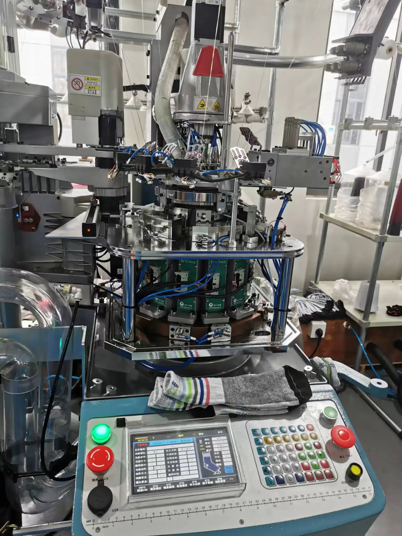 The Most Advanced 7 FP Automatic Computerized  Socks Knitting Machine With Plain and Terry Double Use