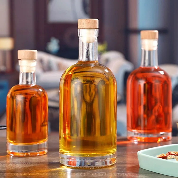 Bar top clear matte black liquor glass bottle 700m 750ml gin whiskey vodka spirit glass bottle 500ml 1000ml for liquor rum