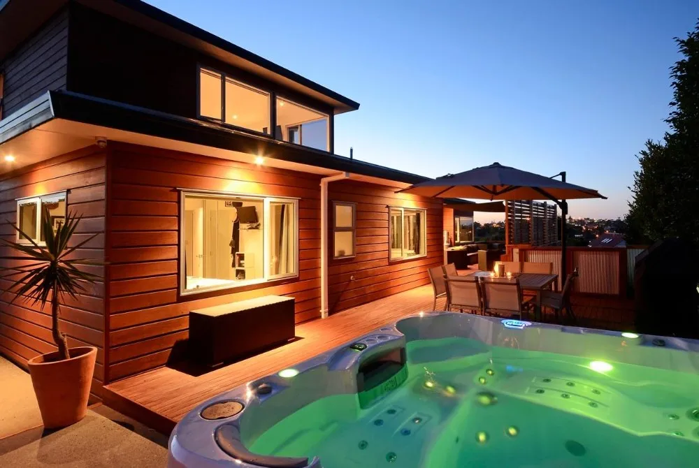 Chinese  luxury endless swimming hydrotherapy pool   bathtubs & whirlpools hydromassage piscinas outdoor spa with speaker cover