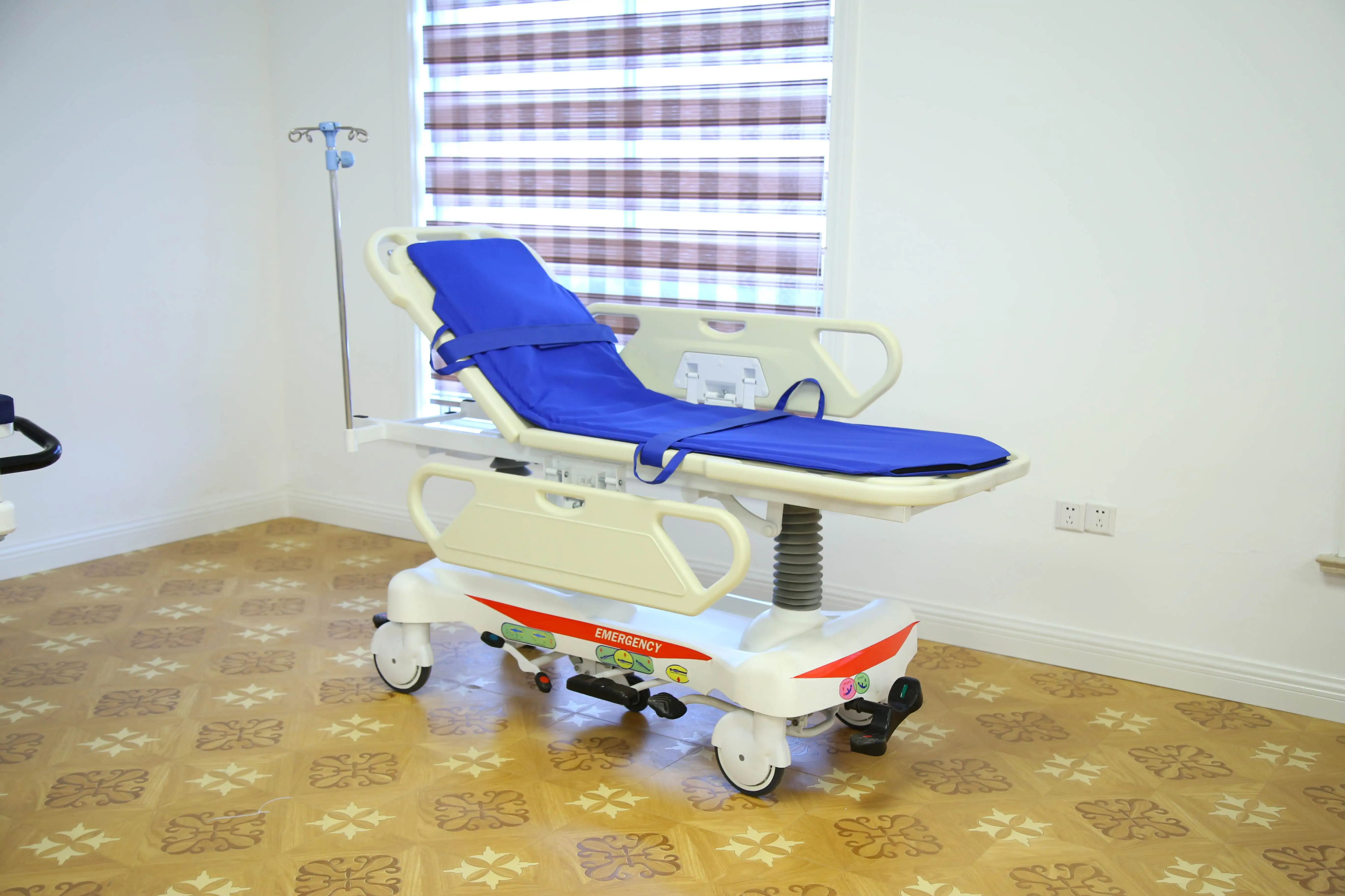 HOCHEY  Hospital Emergency Aluminum Loading Stretcher For Ambulance Car Emergency Ambulance Stretcher Bed