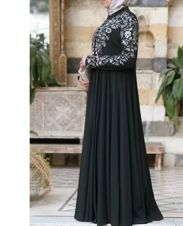 Elegant 2024 Muslim Robe With Long Sleeves and Standing Neck Floral Print Flare Ethnic Dress