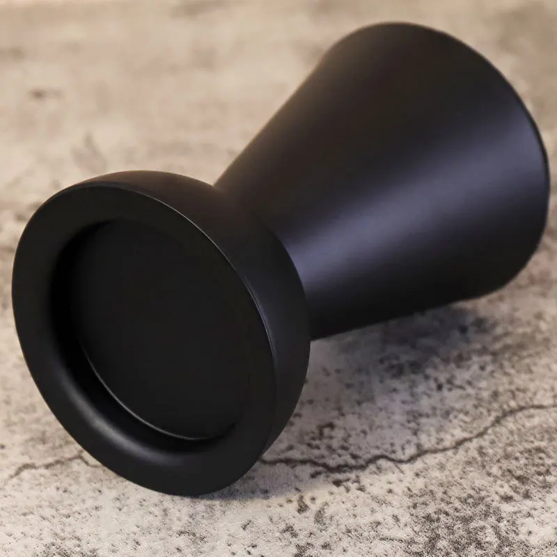 High Quality Black Metal Candelabra for Home Decor Indoor Use Table Candle Stand Metal Pillar Candle Holder