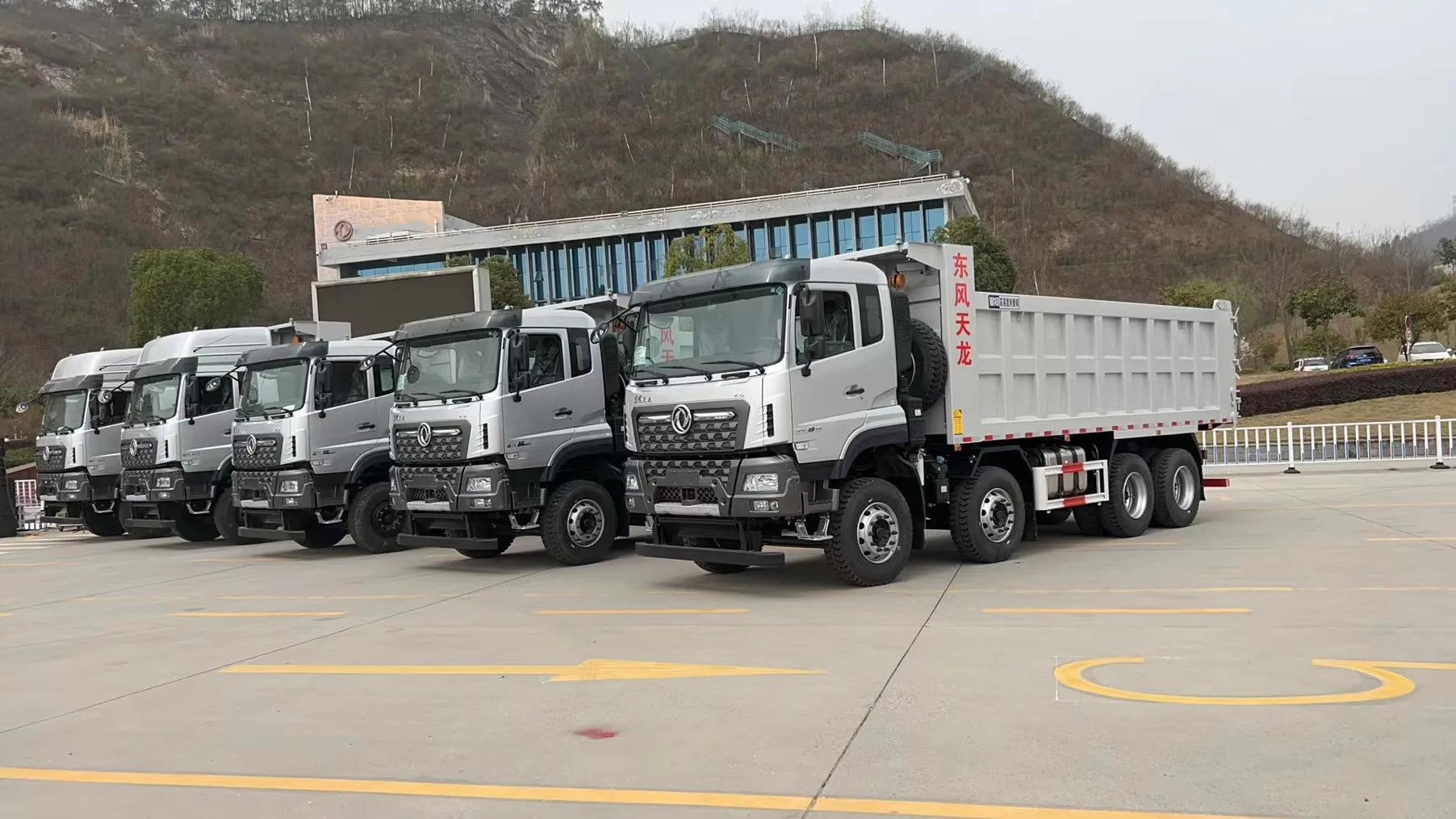 40Ton самосвал 8*4 12 колесный