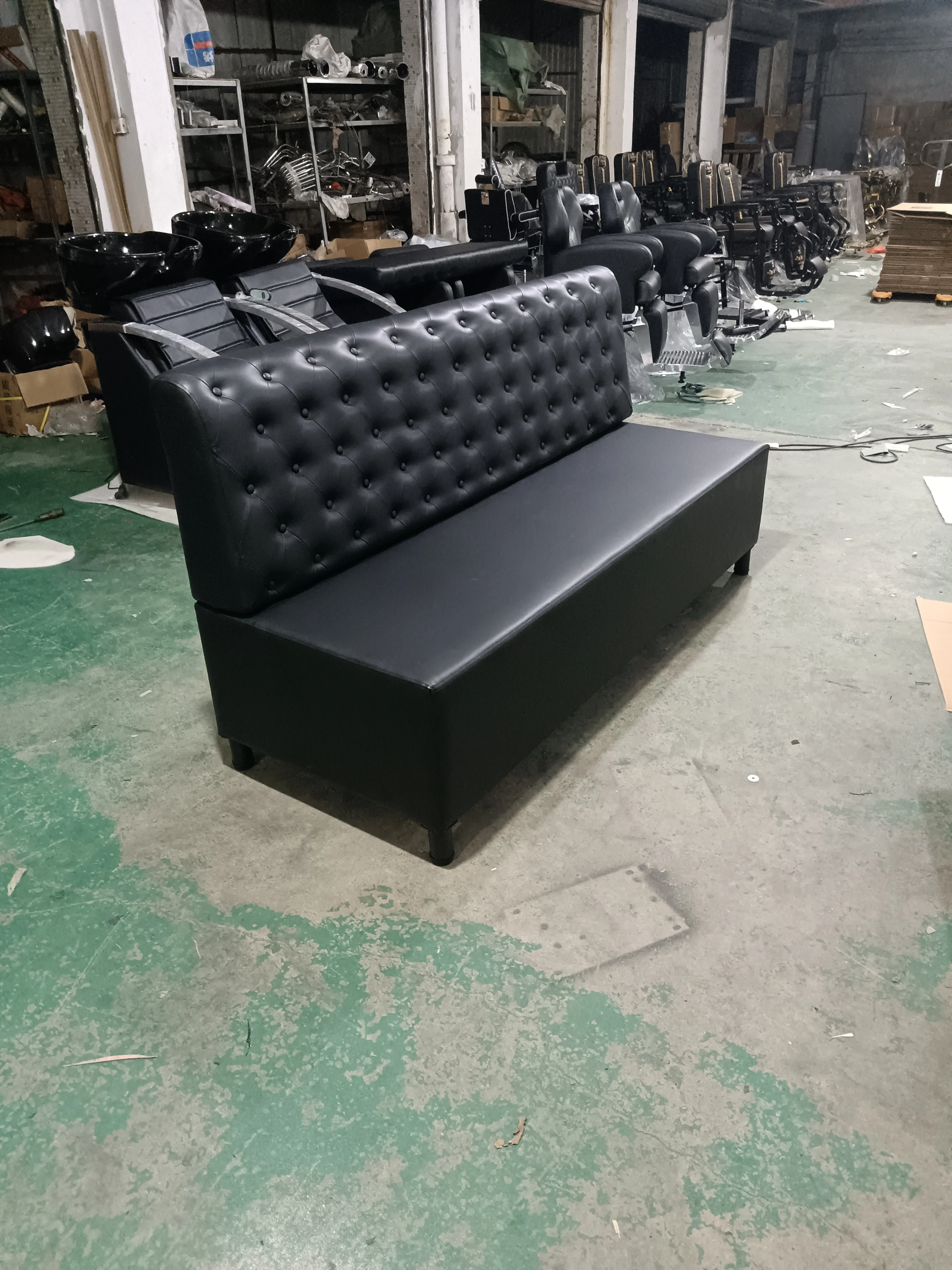 2023 New Arrival European Style Very Comfortable Black Lounge Bench Waiting Sofa Public Waiting Room 10 Years Warranty