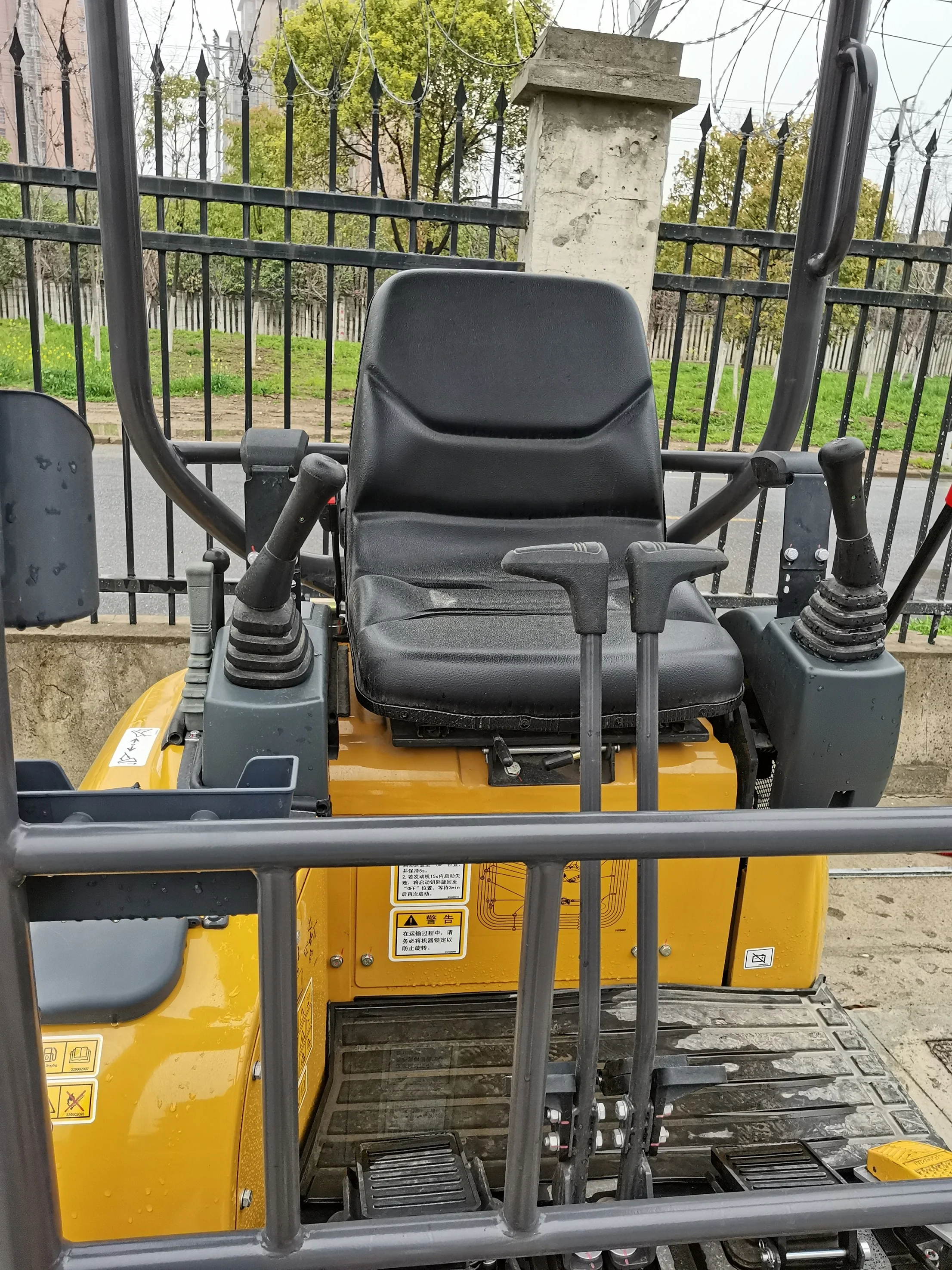 XCMG Used Engineering Construction Machinery Mini Crawler Excavator Mini Trench Digger 1.7ton XE17U