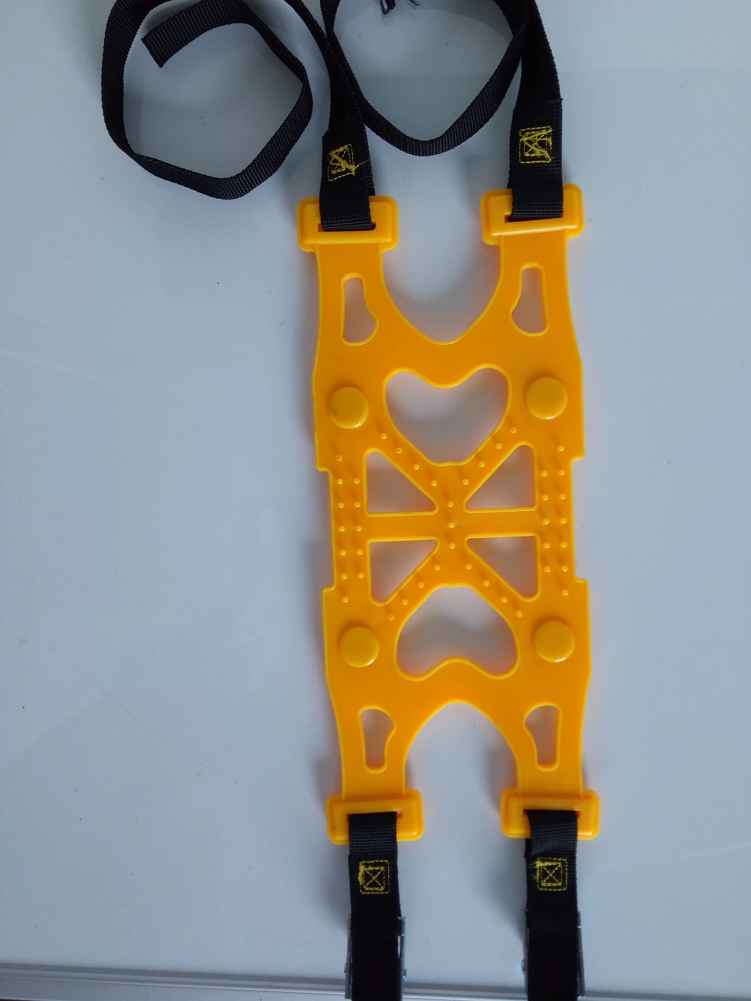 love shape strip type automobile anti slip chain  A set of 6
