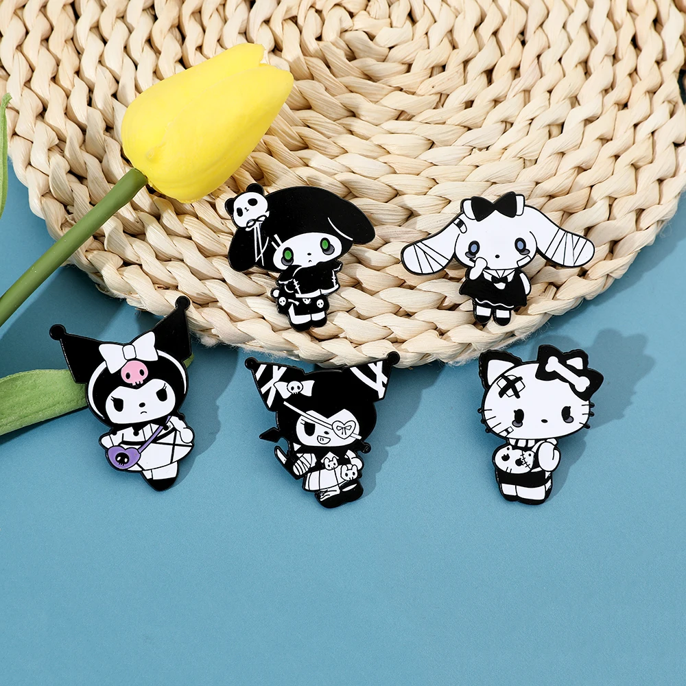 Halloween Enamel Lapel Pins Gothic Style  Hello Kitty Kuromi Brooch Kawaii My Melody Cinnamoroll Metal Badge for Backpack
