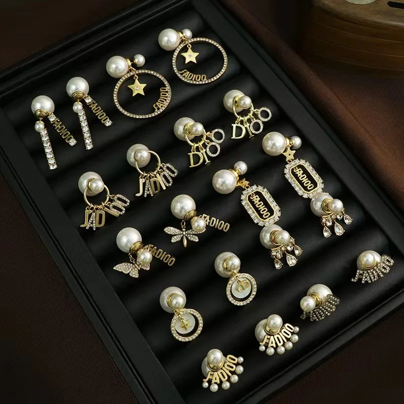 Top GG CC FF Brooch Earrings Bracelet Famous Luxury Designer Necklace Fashion Brand Jewelry Women Jewelry Earstuds Ladies