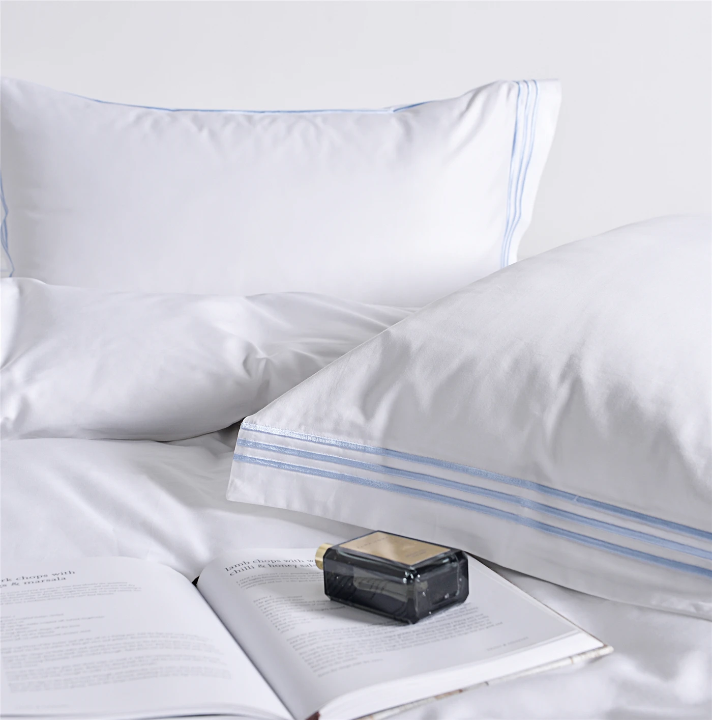 100% Cotton White Bedsheet Set for Hotel and Home Bed Sheet Sheet Type Plain Dyed Applique Embroidery 4 Pcs Solid All-season 60