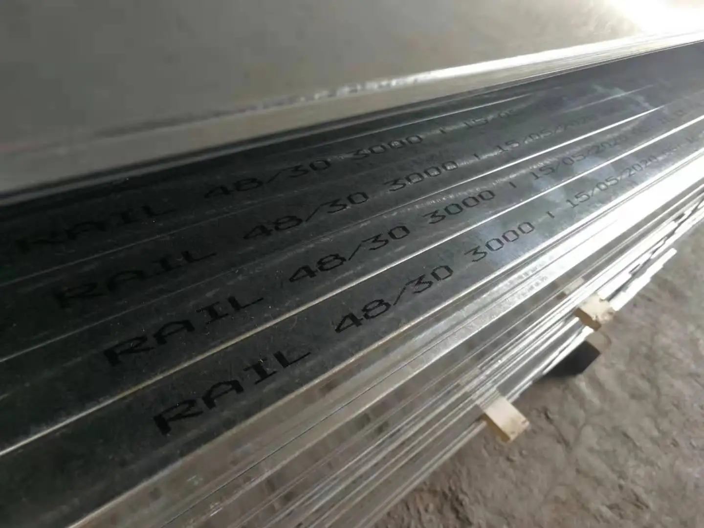 drywal galvan steel studs track montante metal studs for drywall partition