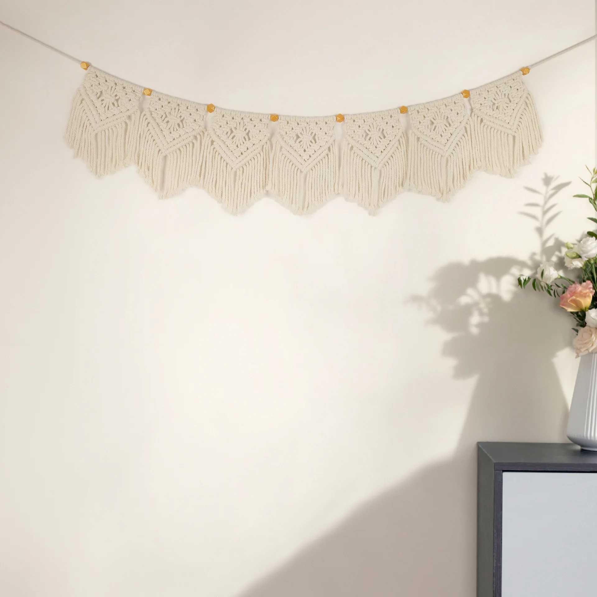 DAQIDO Ins Style Creative Hand Woven Home Decoration Tapestry Curtain Wedding Decoration Macrame Tapestry For Kids