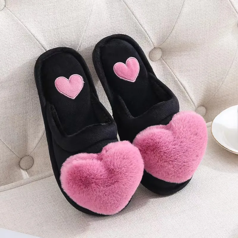 FS232 Cotton slippers in autumn and winter cartoon hearts shoes wholesale floor anti-slip warm lady-like big home slippers.